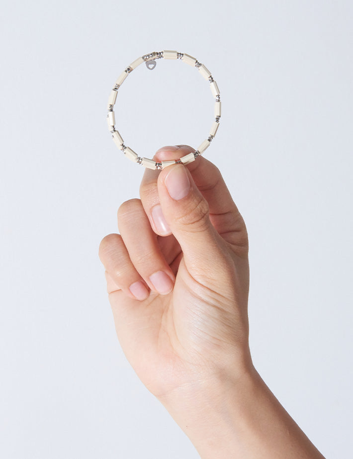 スパイラルブレスホワイト / Pt850 B