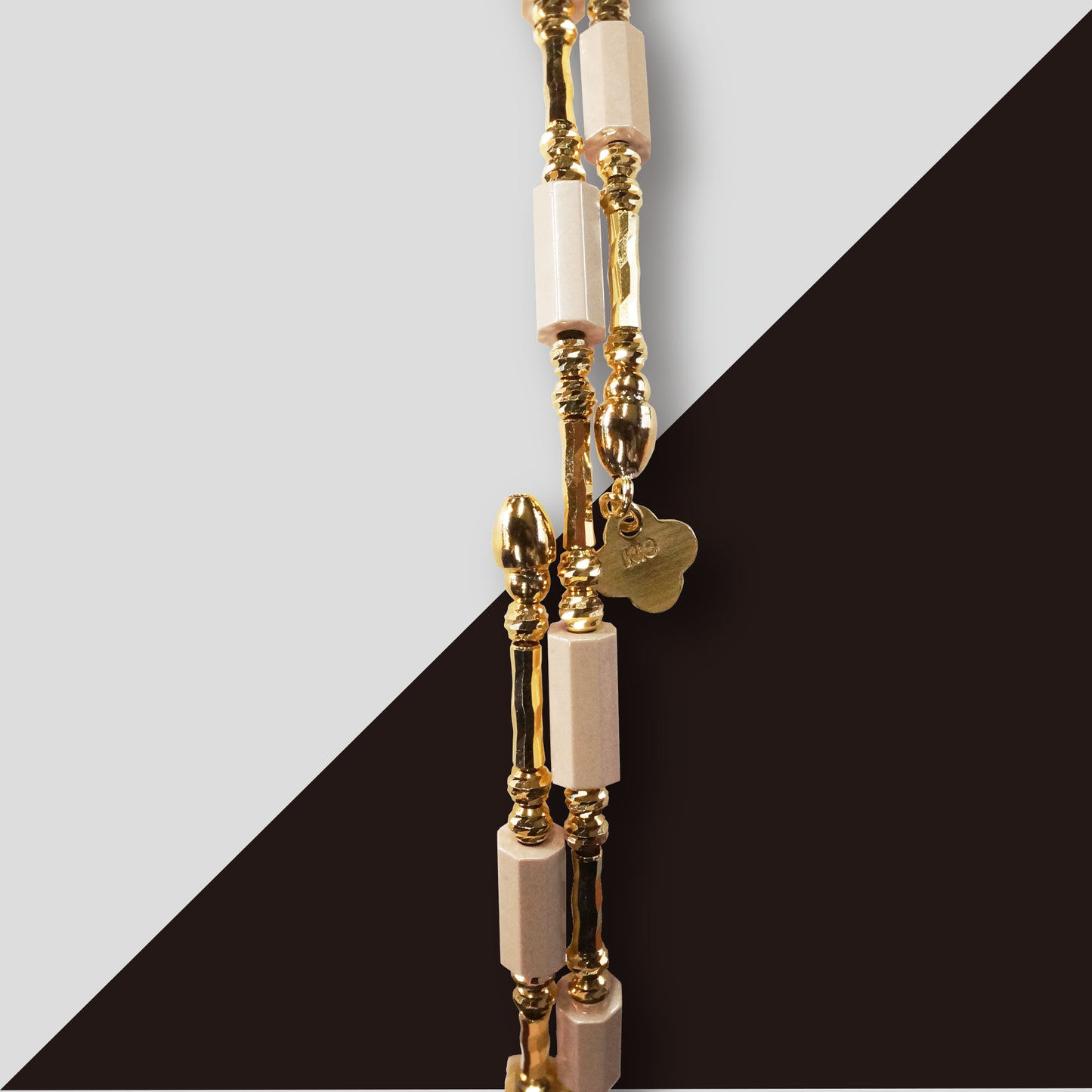 スパイラルブレスホワイト / K18YG A